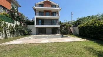 Detached modern Ciftlik Calis villa with pool